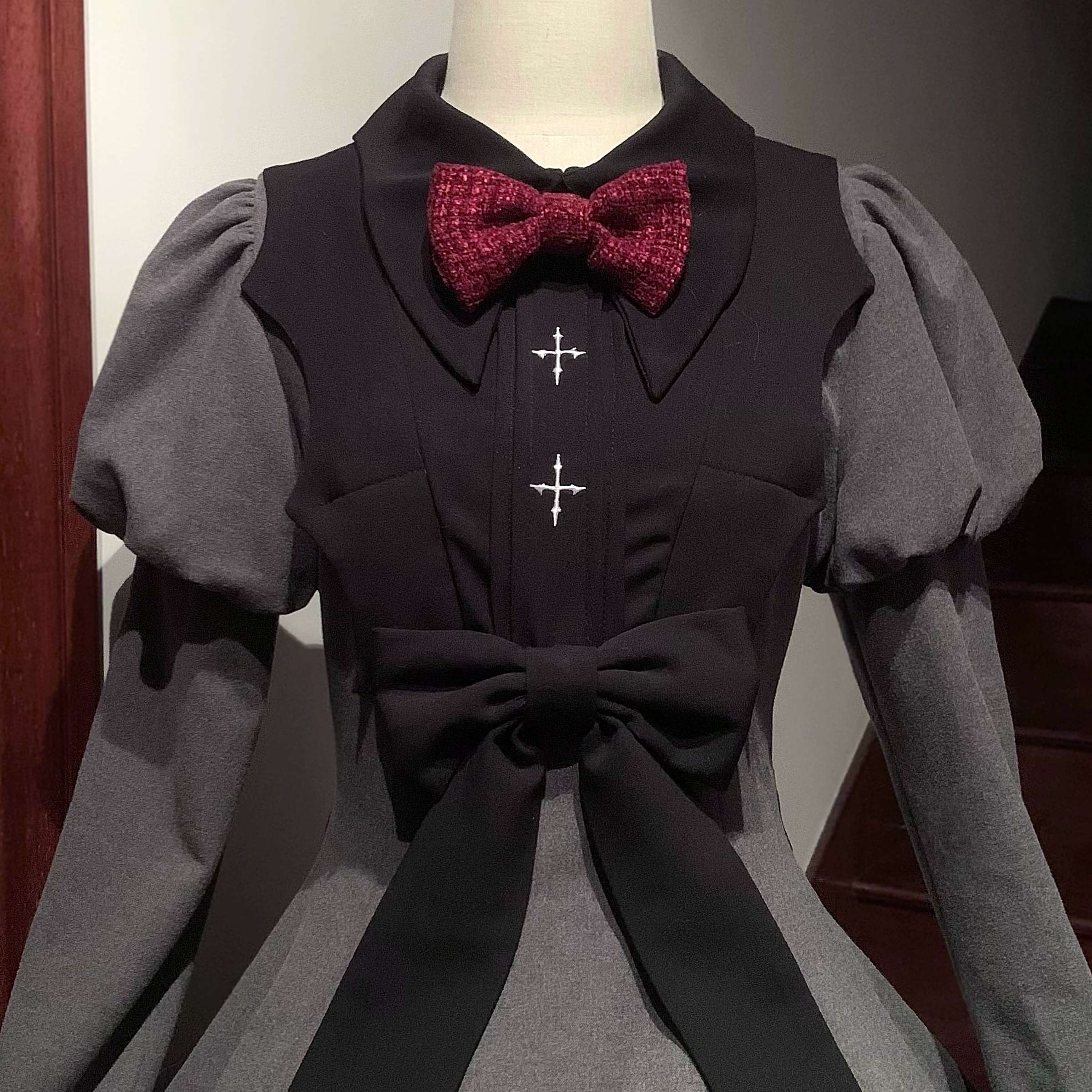 Vampire princess gothic lolita OP dress size guide measurements chart S M L bust waist length