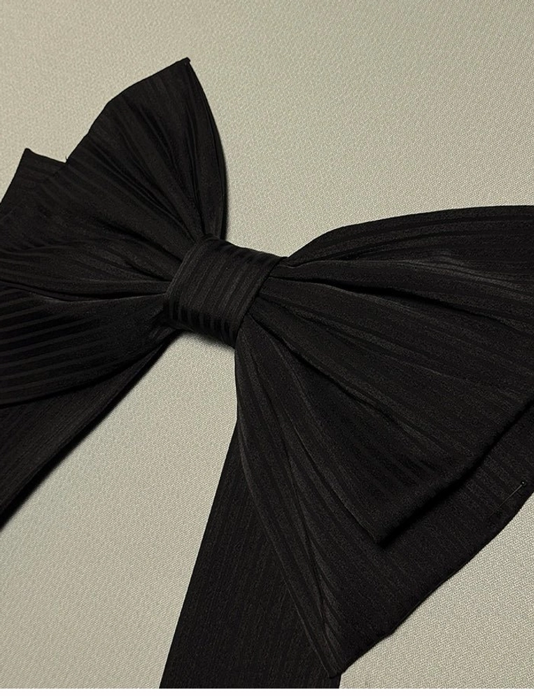 Champagne beige sweet lolita trailing bow with cascading ribbons arrogant miss collection styled