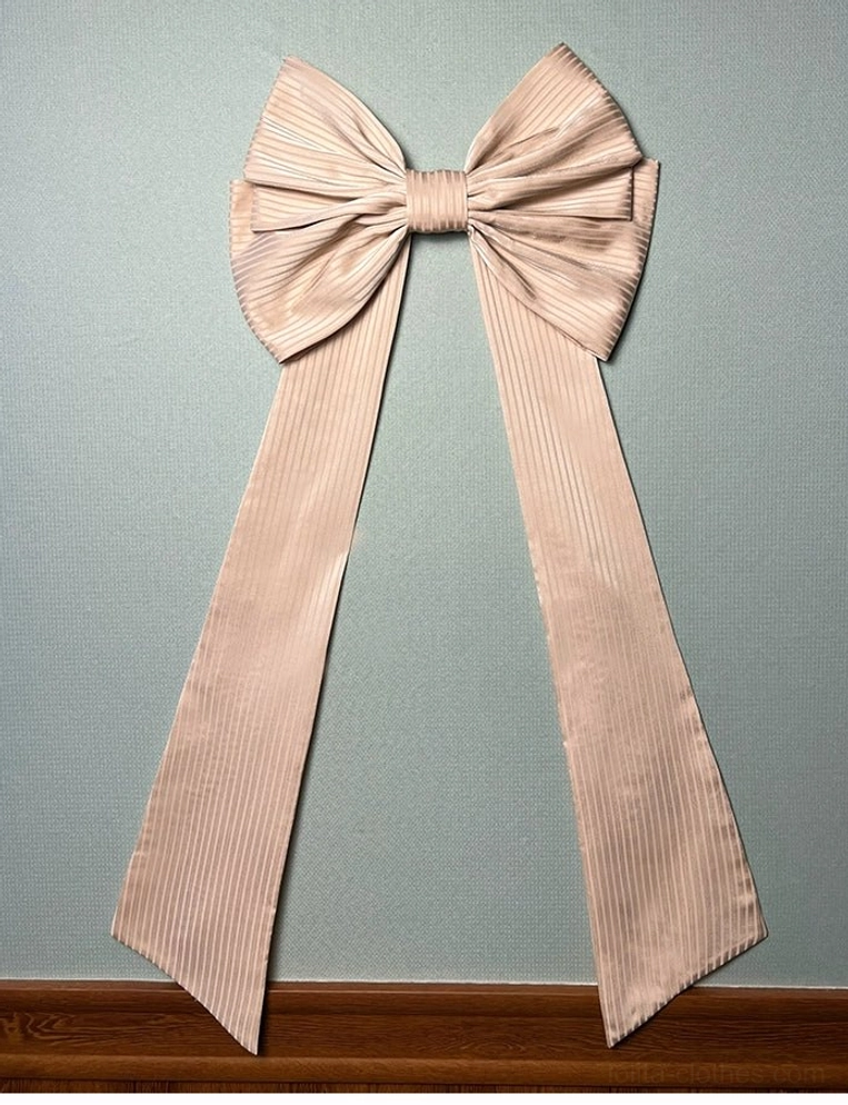 Champagne striped sweet lolita trailing bow with extended ribbons arrogant miss elegant fashion piece
