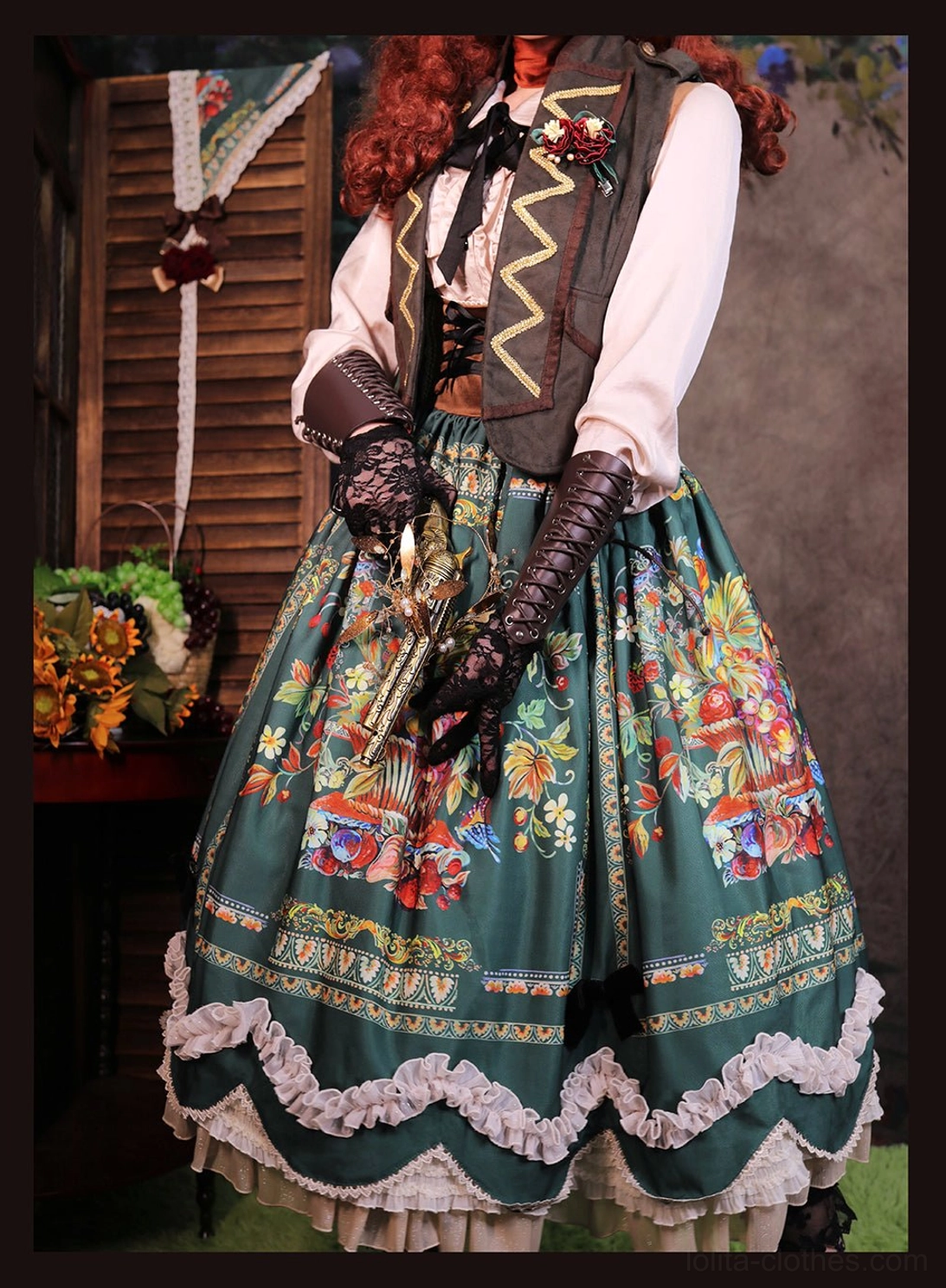 Bavarian Lolita JSK petticoat layering volume effect bell silhouette demonstration
