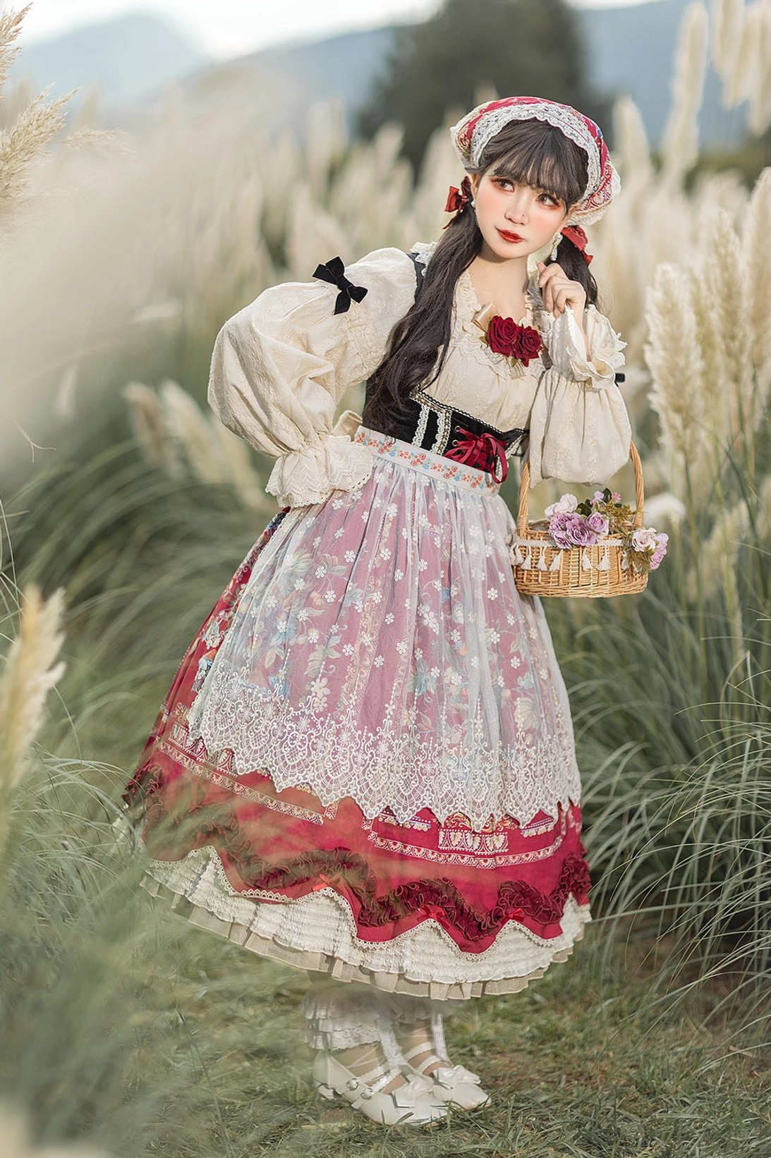 Bavarian Lolita JSK XS size fit model wearing dress proper proportions demonstration
