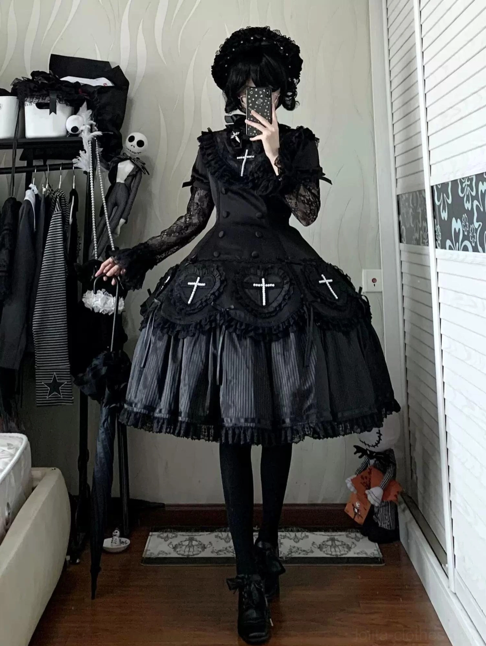 Black Gothic Lolita OP dress full-length mirror selfie indoor cloakroom detachable short puff sleeves cross decorations layered ruffled skirt