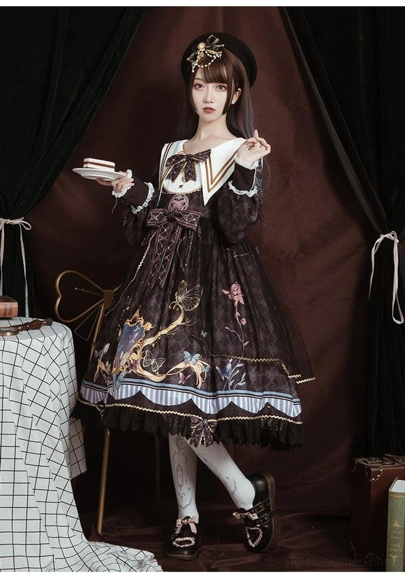 Black sailor collar lolita one-piece dress side view on model, white sailor collar with gold trim, front bow, waist bow, flared skirt hem with lace trim, baroque print detail