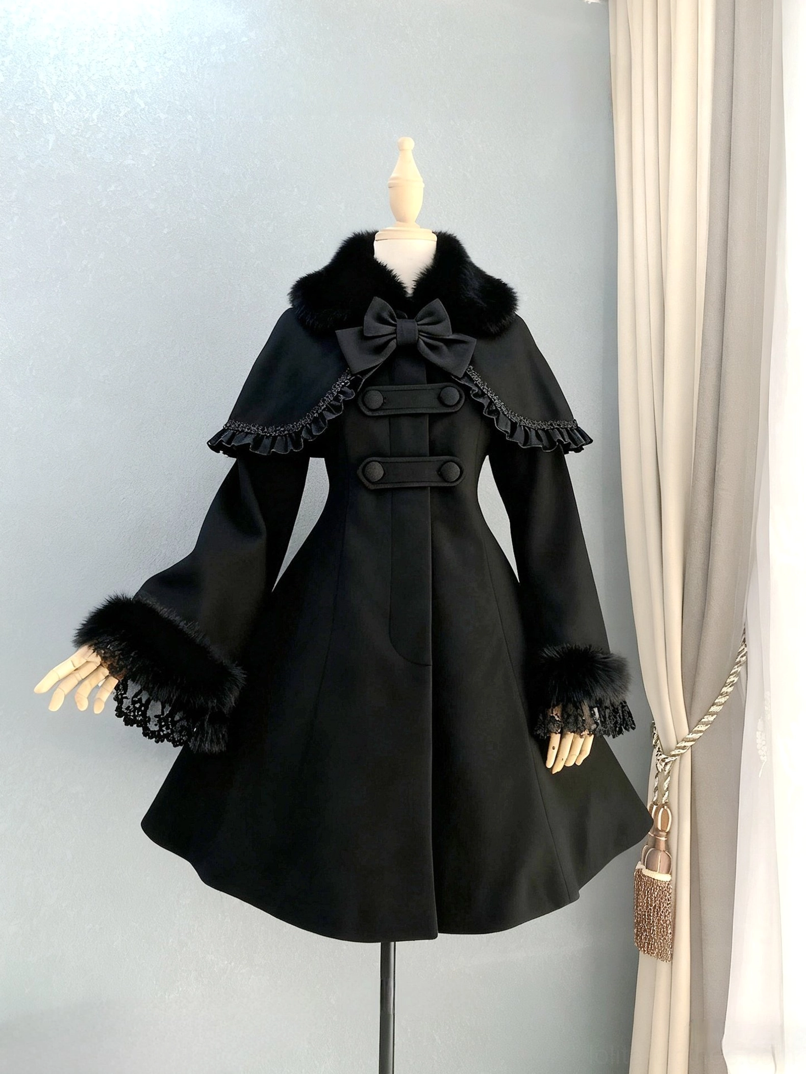 Black Lolita wool coat front upper detail double-breasted button placket flared lace cuffs faux fur