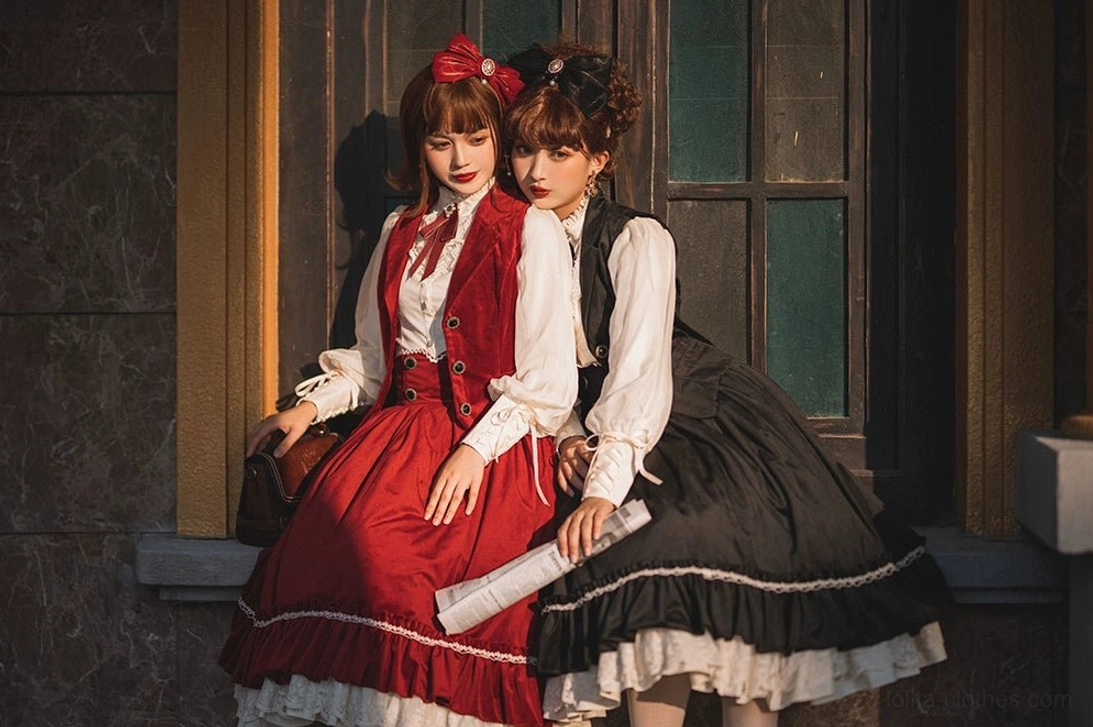 Black mutton sleeve lolita blouse fit and drape detail on dress form side view