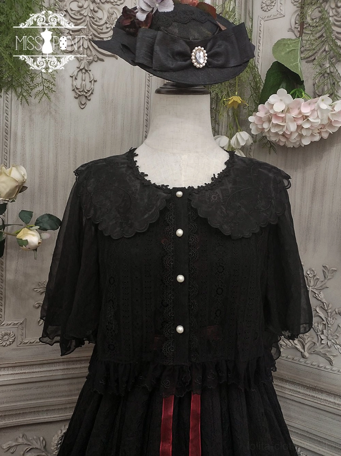 black short sleeve lolita blouse with fly sleeves design and lace collar detail