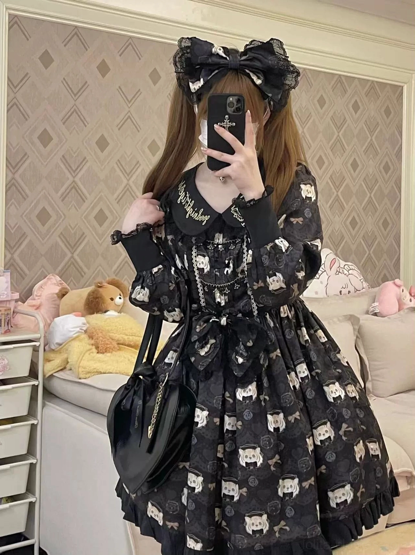 Black tiger print lolita OP dress living room mirror selfie with model wearing big black hair bow carrying black shoulder bag classic sweet lolita silhouette visible