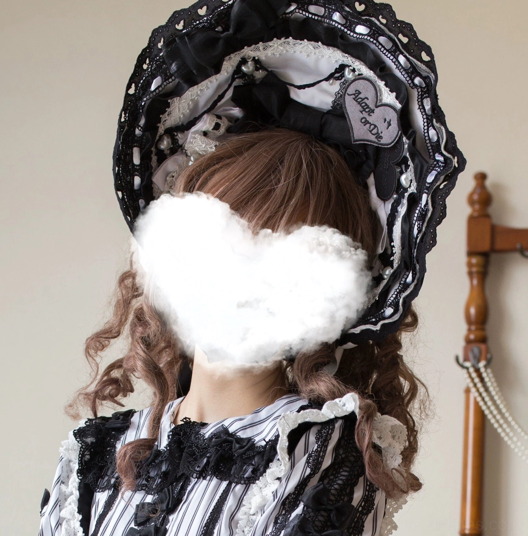 Black and white lolita bonnet cape complete set color variant alternative styling option