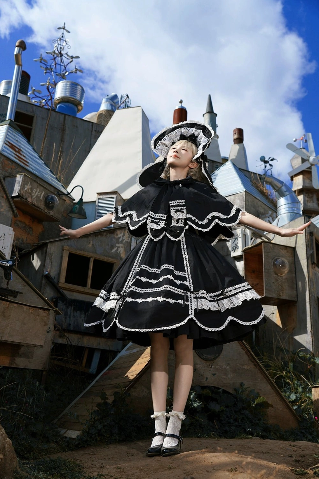Blue rabbit ear hooded lolita cape cotton twill fabric scalloped lace trim versatile coordinate option gothic lolita styling