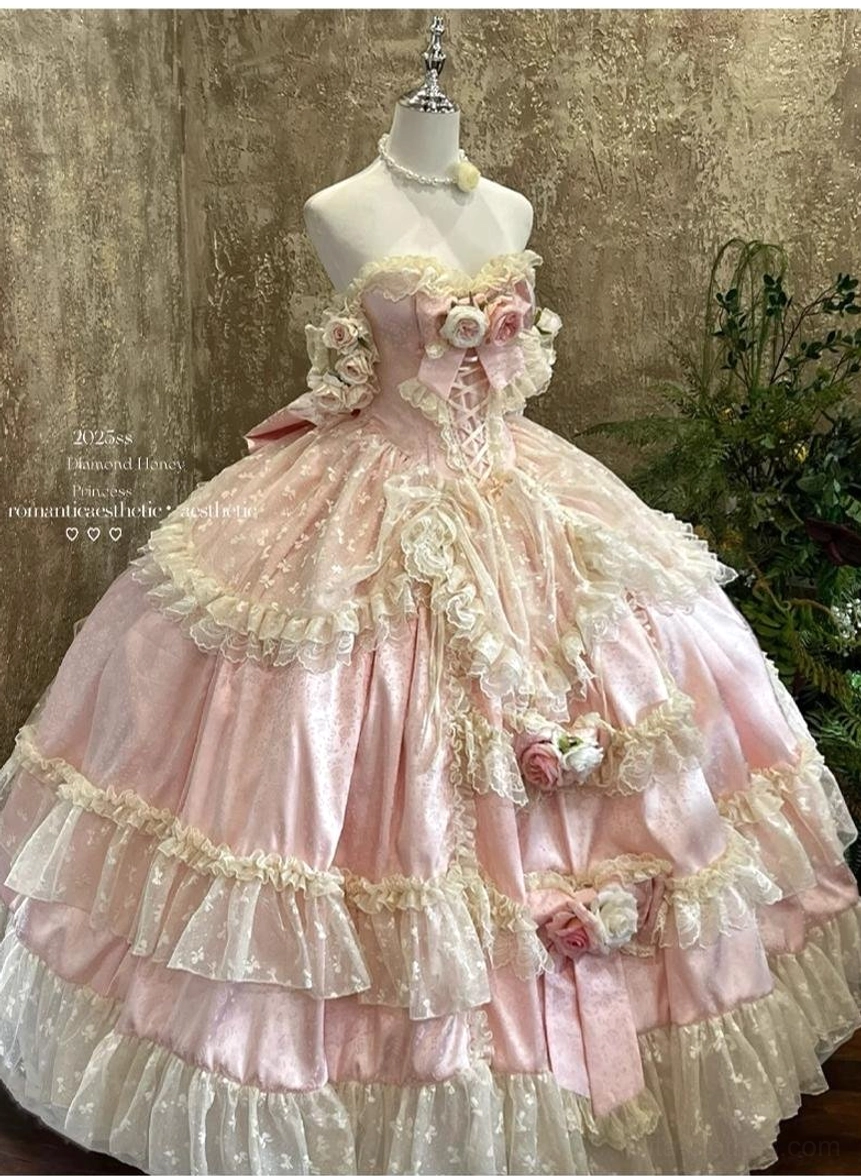 Petticoat recommendation guide for achieving full ball gown silhouette with bridal lolita wedding dress