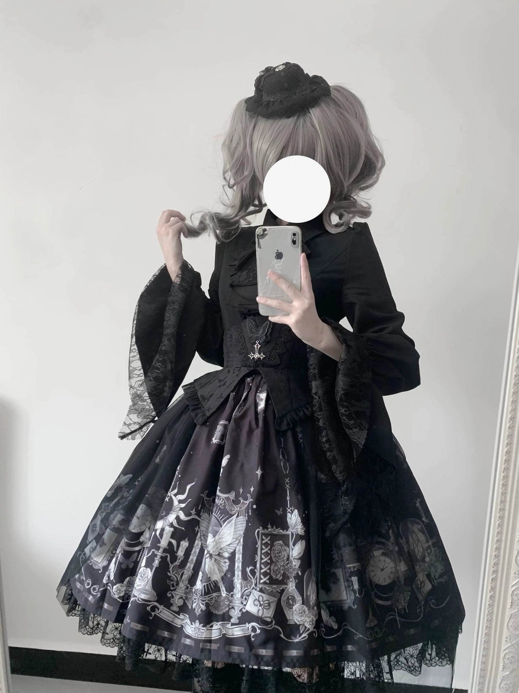 Butterfly shadow gothic lolita skirt elastic waist fishbone corsetry back shirring lace-up adjustable fit polyester lining side zipper detail