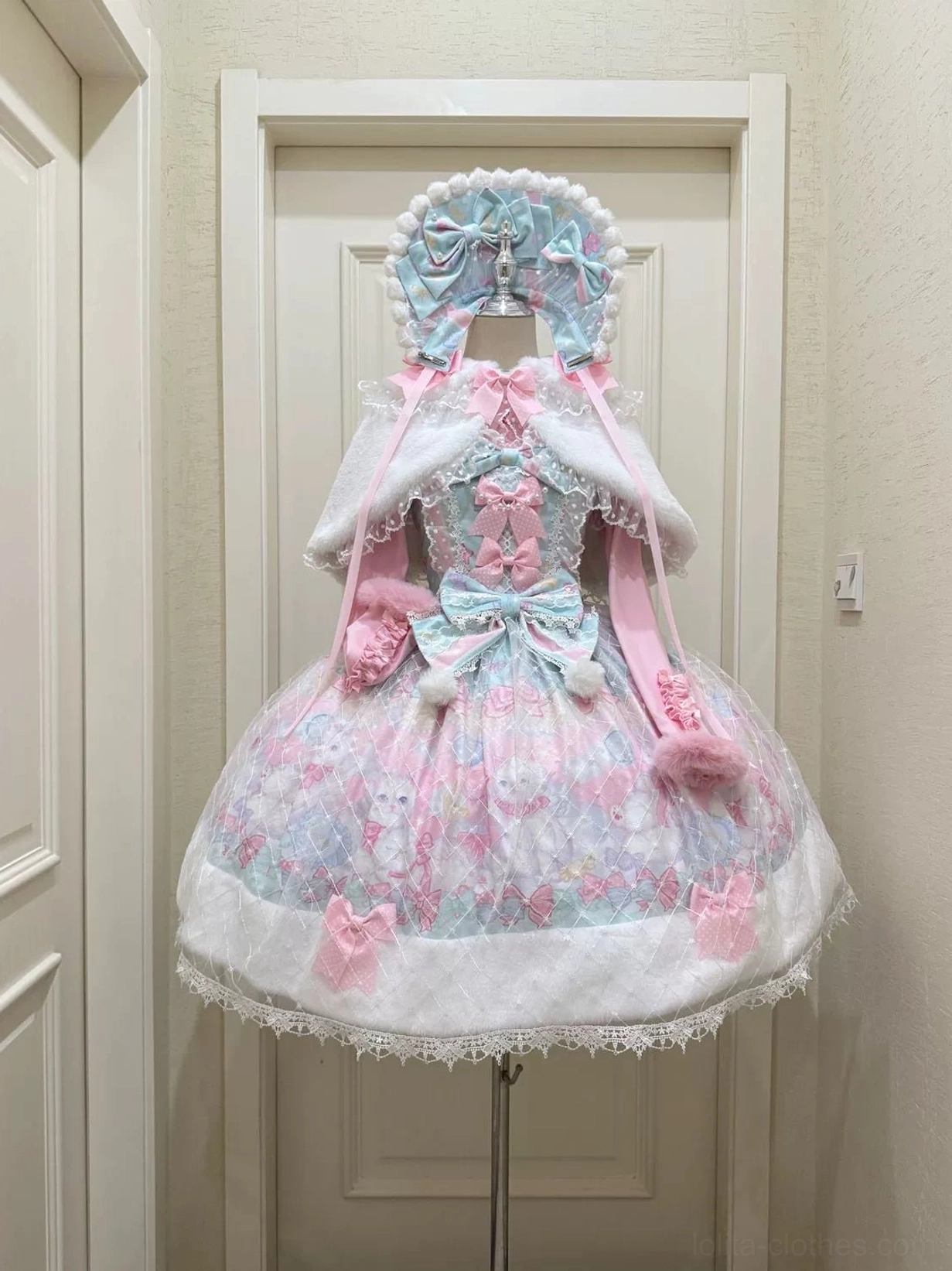 Candy Mary Cat sweet lolita JSK dress pastel pink blue kitten print full coordinate with white blouse matching bonnet and plush capelet front mannequin display