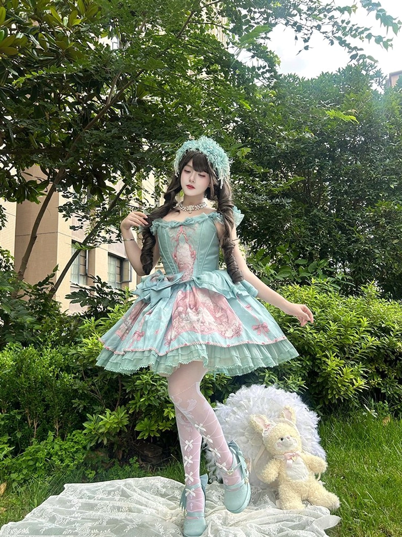 Champagne classic lolita platform heels elegant styling with white stockings coordinate inspiration