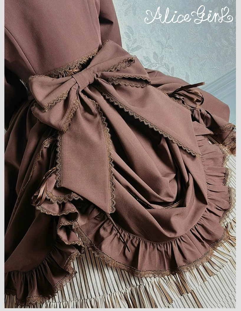 Classic lolita long-sleeve bolero extended shoulder detail showing layering accommodation