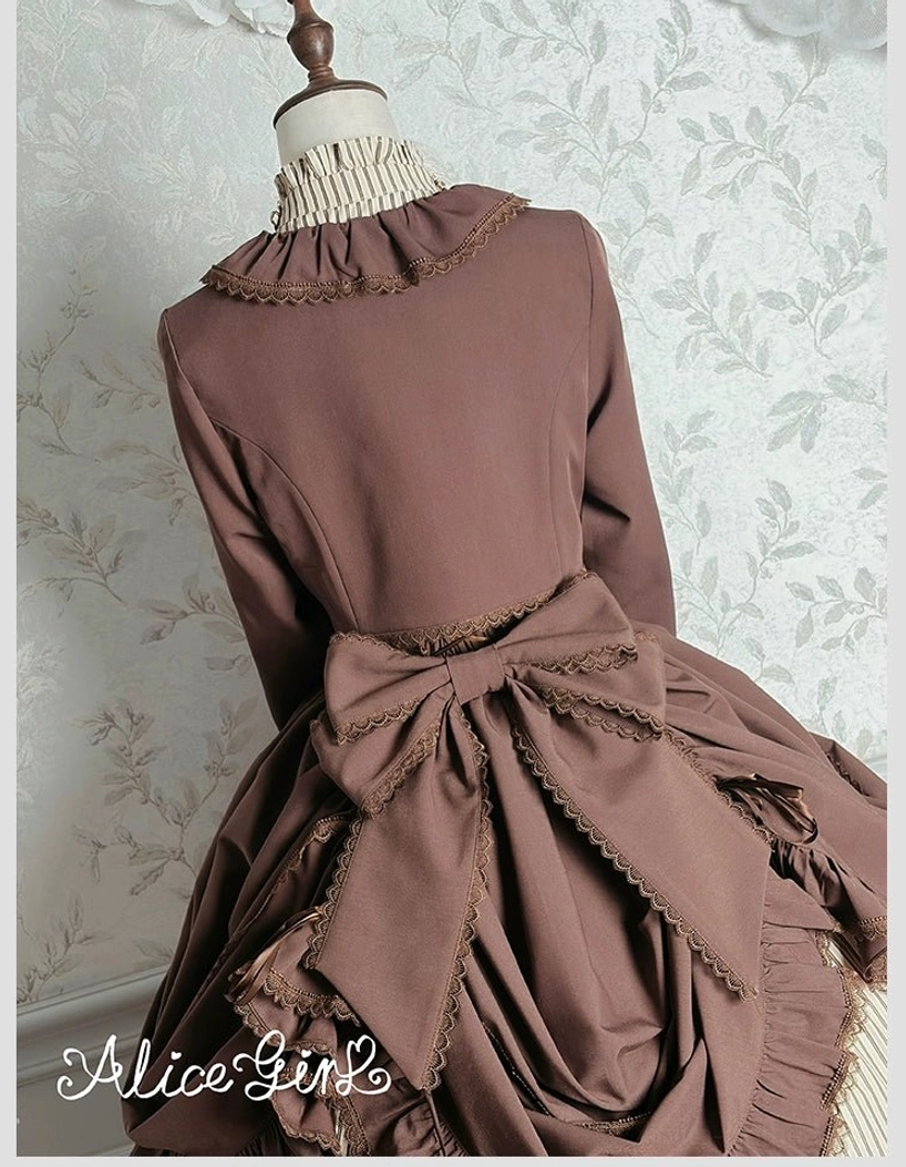 Classic lolita bolero styling with accessories brooch hair clip headdress coordination