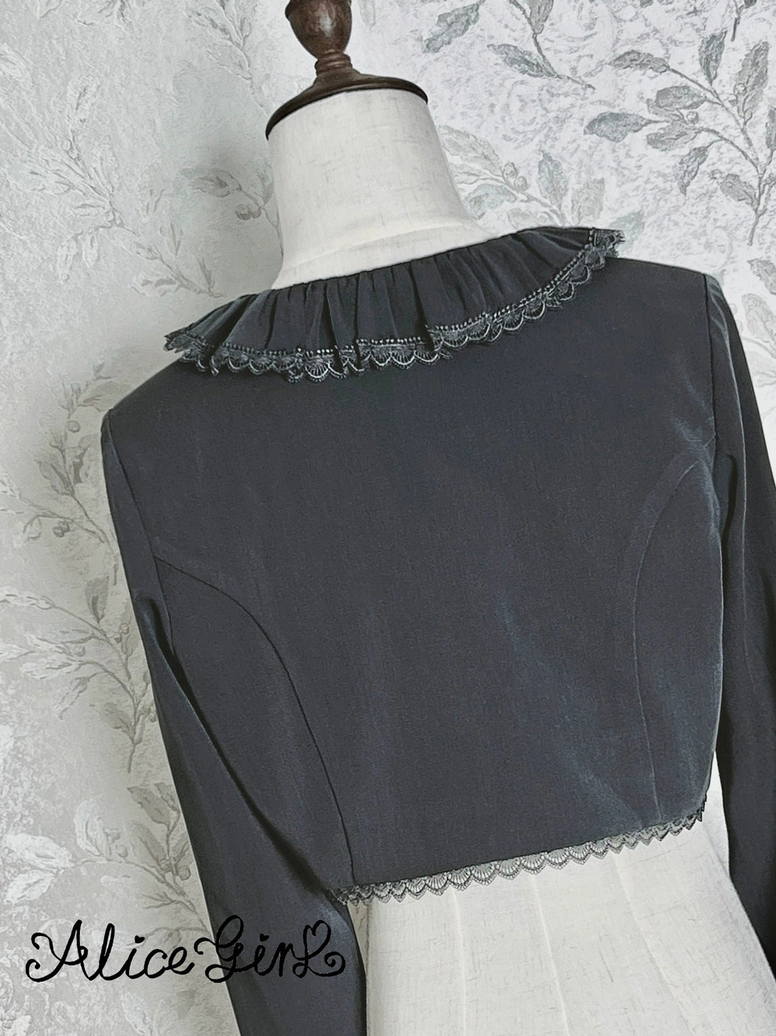 Dark gray classic lolita long-sleeve bolero close-up back view with ruffled lace trim back collar hem border