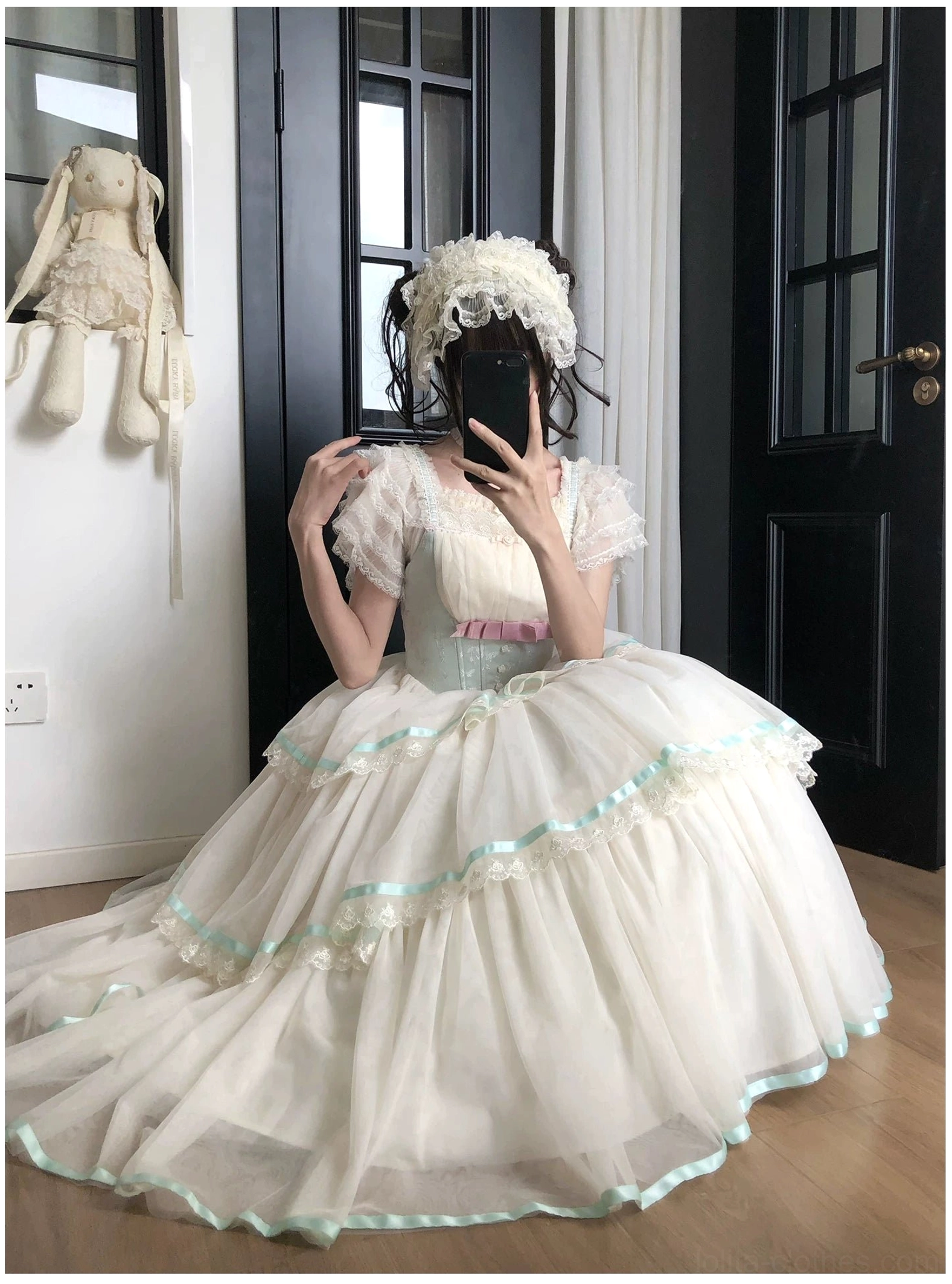 Classic lolita JSK dress complete ensemble coordination cardigan inner top full styling