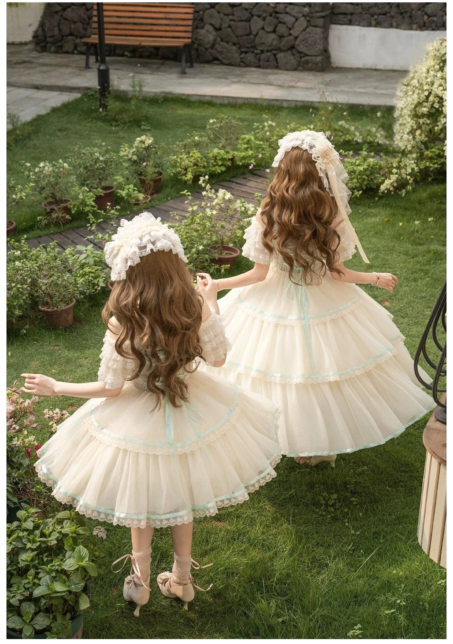 Classic lolita adjustable corset JSK dress v-shaped waistline shaping design detail view