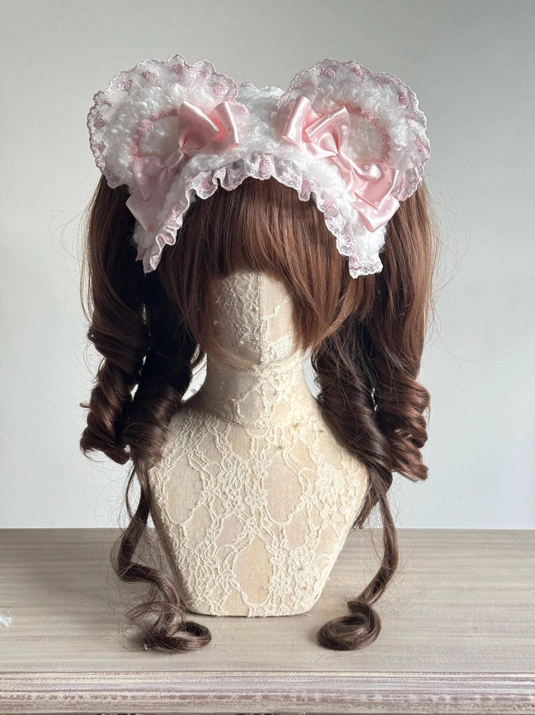 Classic pink-white lolita bear ear headband fluffy ruffled lace large pink satin bows standard bear ear shape