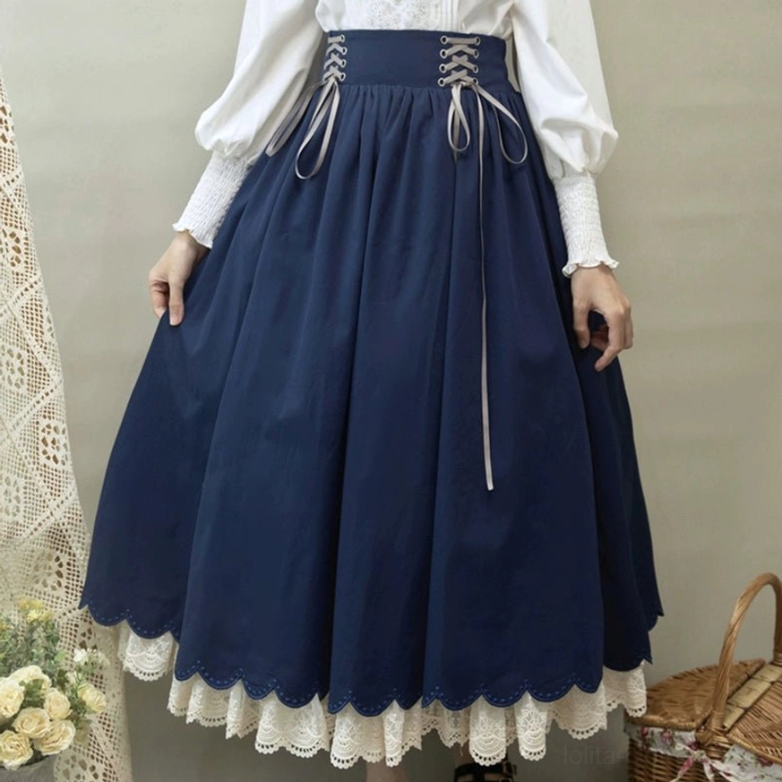 Countess's Autumn Travel vintage lolita outfit back view showing back button closure and full skirt petal hem structure