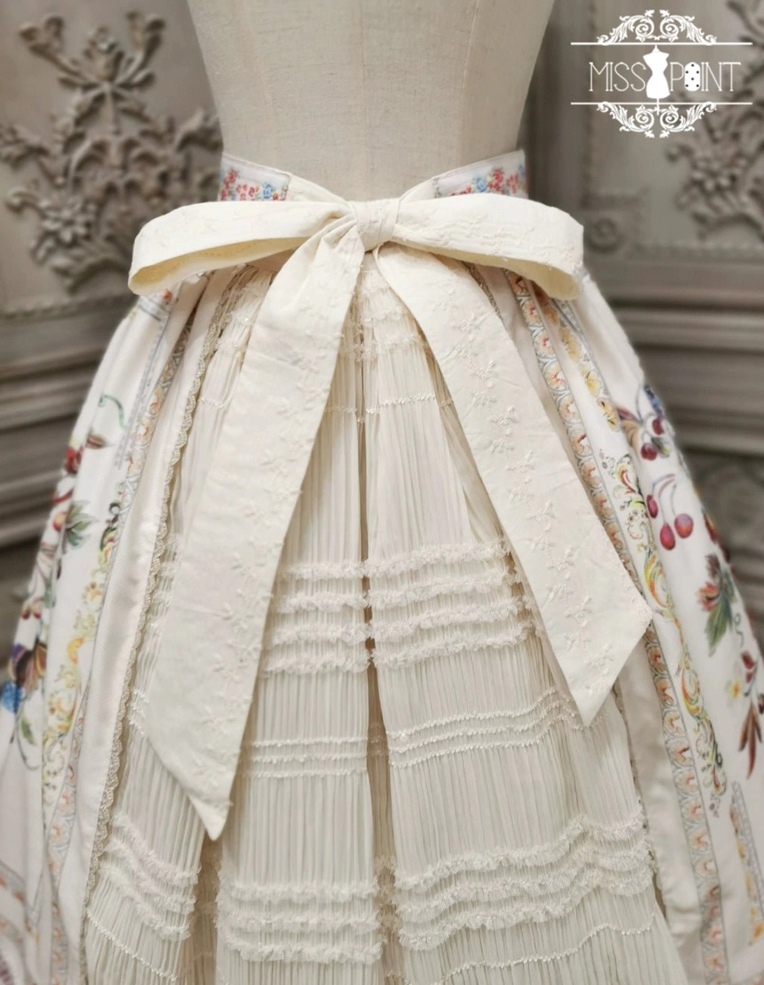 Country lolita embroidered accessories headscarves brooches collection artistic detail photography