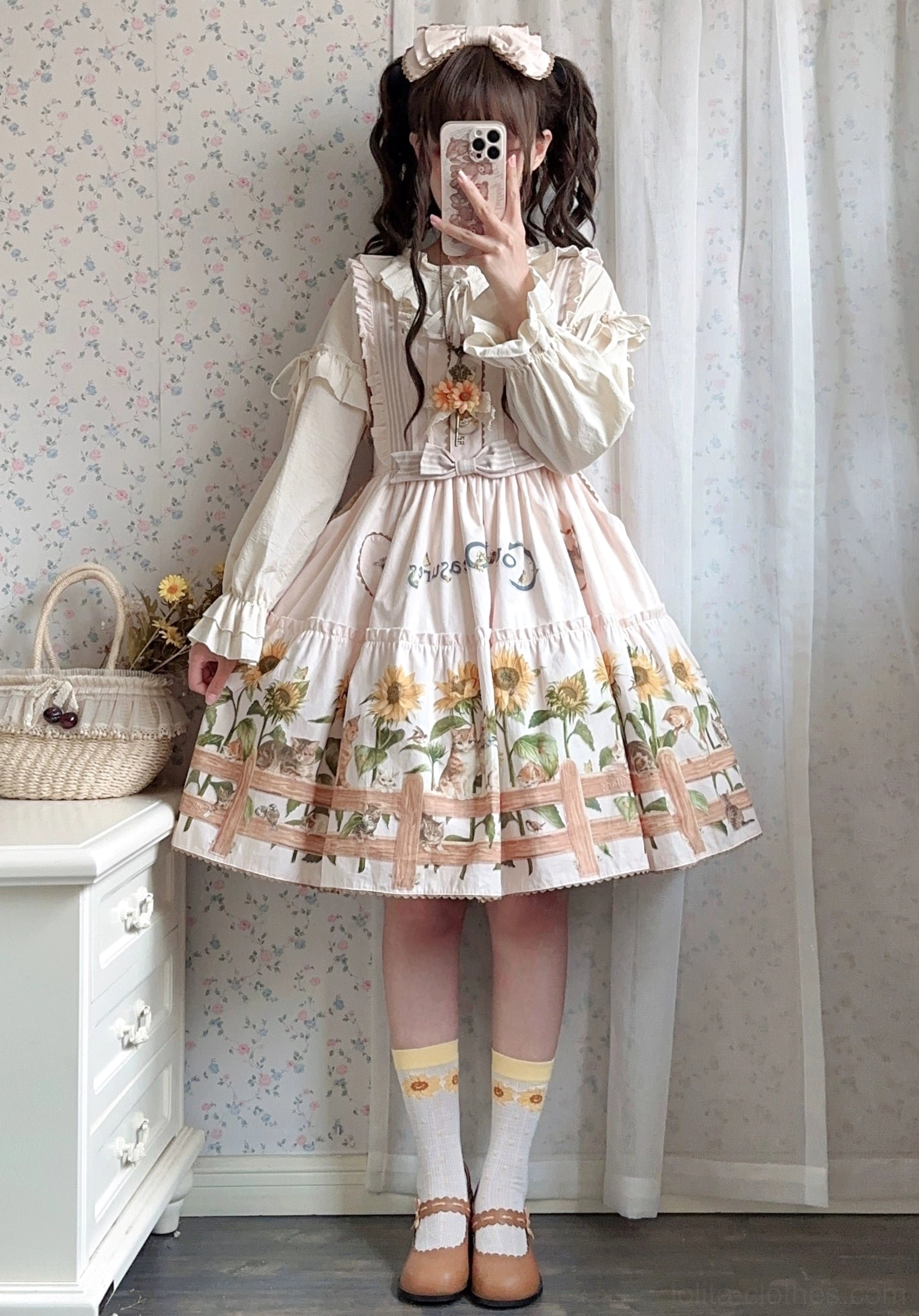 Fitted detail of country lolita JSK dress showing how adjustable straps customize silhouette