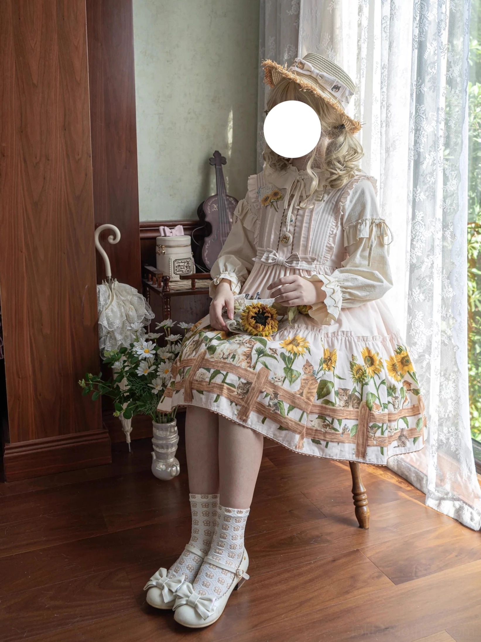 Size comparison display of country lolita JSK dress in different sizes showing fit range versatility