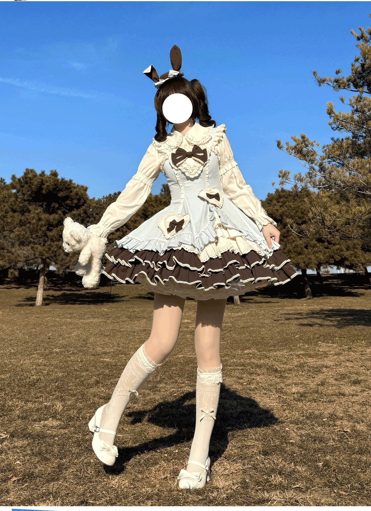 Cream Bud tiered old school lolita JSK mint choco colorway full display indoor backdrop heart appliques ruffled hem