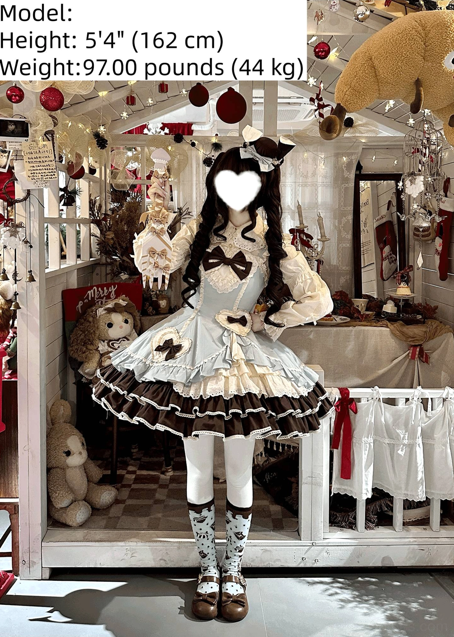 Cream Bud old school lolita JSK styling inspiration coordinate with accessories Mary Jane shoes socks vintage aesthetic