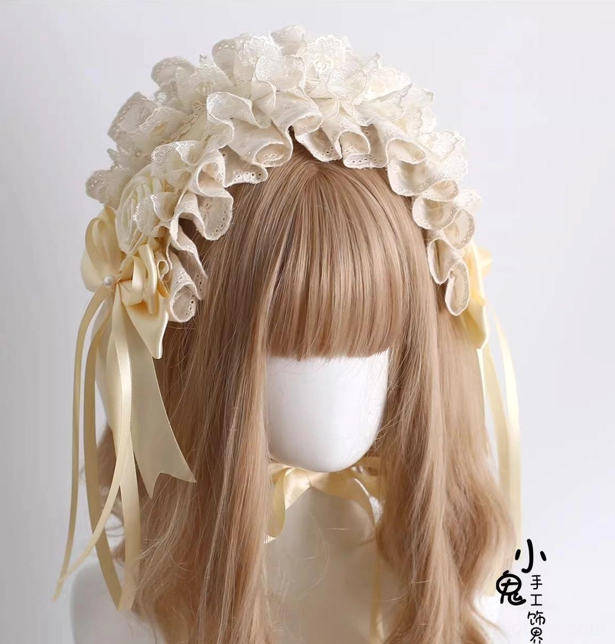 cream-lace-lolita-headdress-styling-example-paired-coordinate-sweet-lolita-fashion-inspiration