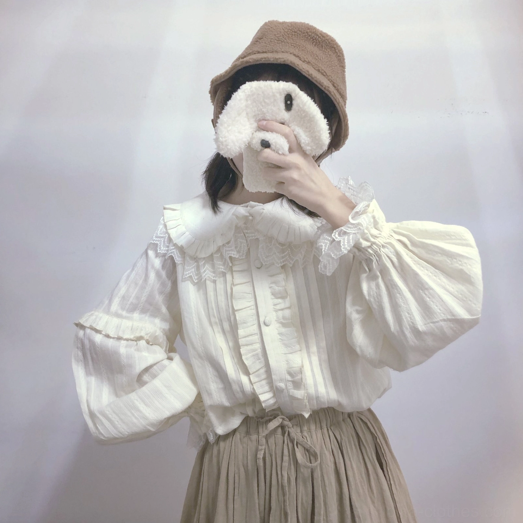Vintage Style Cream Sweetheart Lolita Blouse Decorative Frame Border Photography Sweet Details