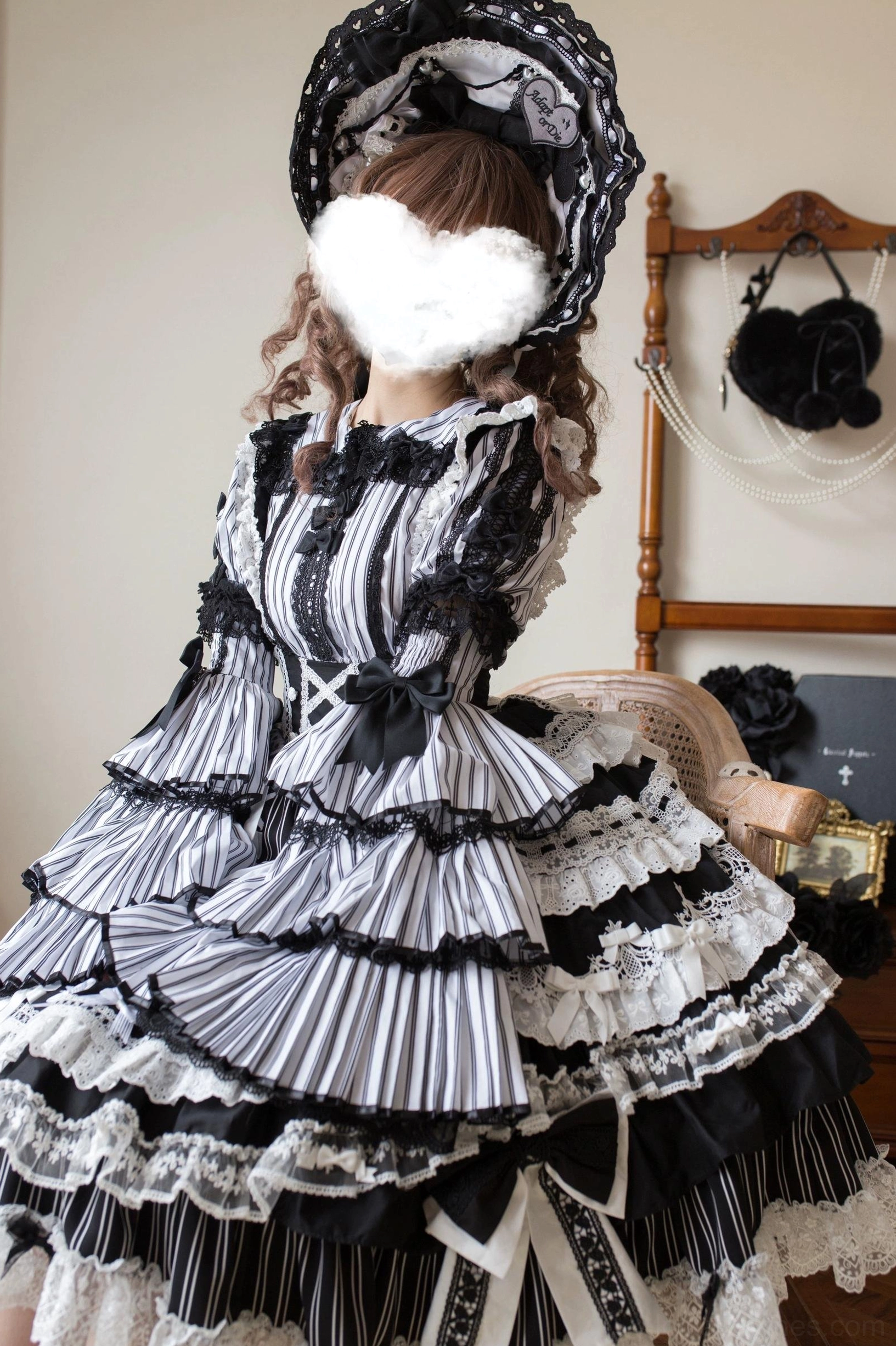 Dark red lolita cape bonnet classical elegant lolita style rich burgundy color romantic aesthetic