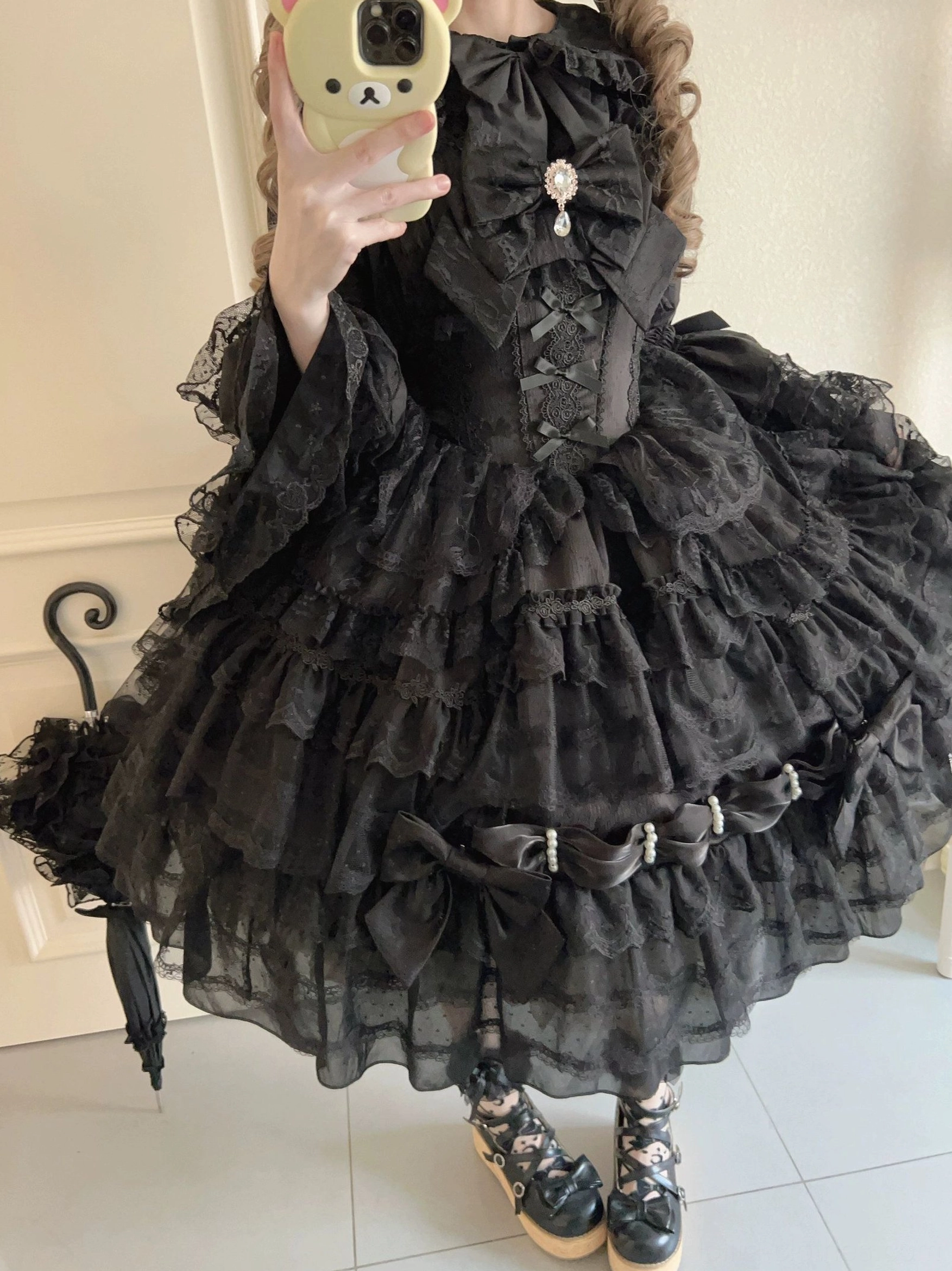Dream Prelude Lolita dress complete ensemble with JSK blouse and BNT back bow styled for tea party occasion