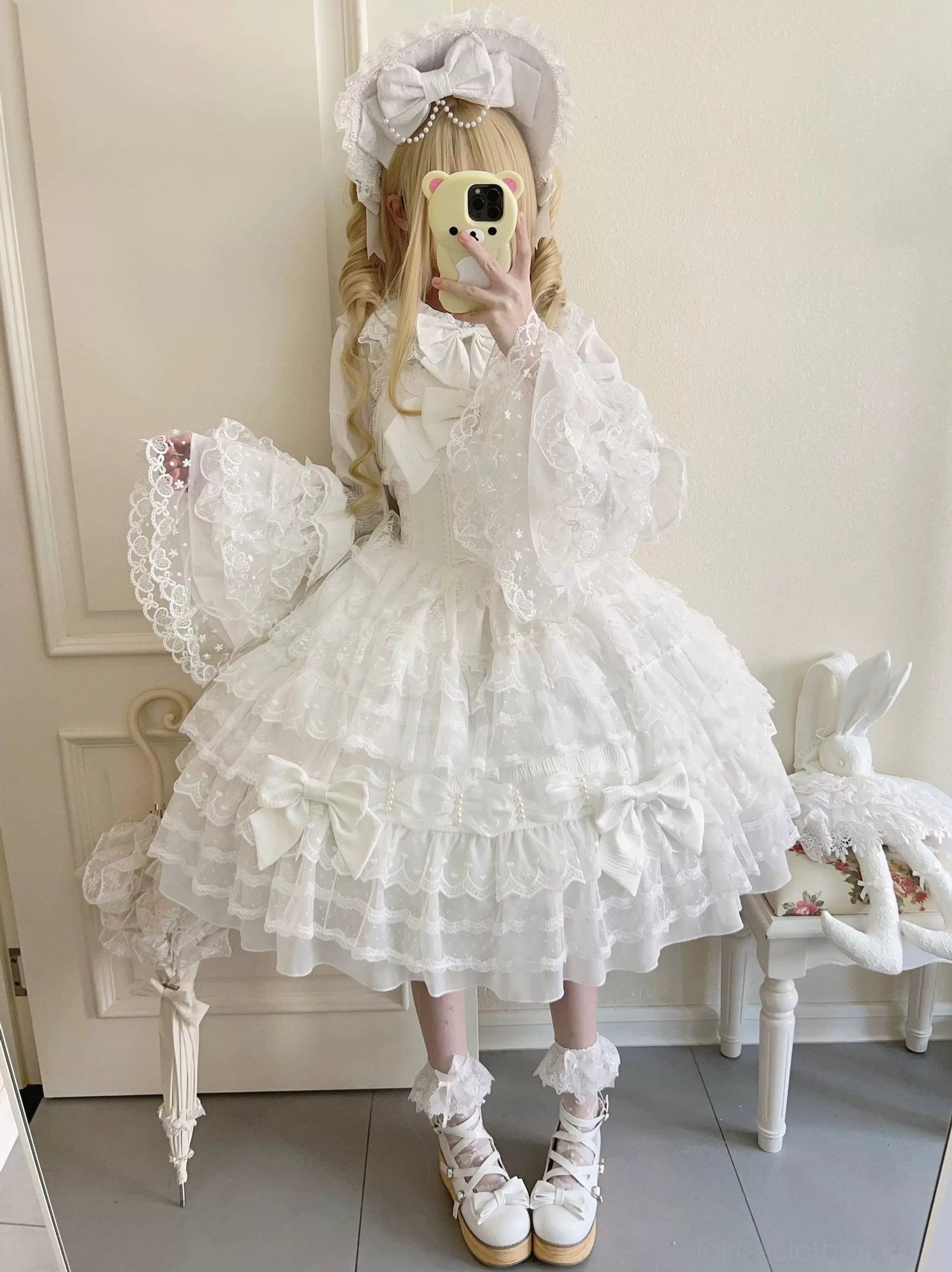 Tiered lace ruffled skirt construction of Dream Prelude Lolita JSK showing individual ruffle attachment and hem detail