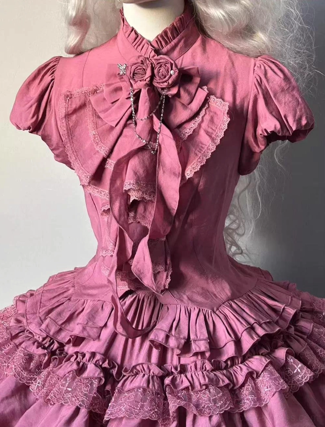 Dusty pink Gothic Lolita blouse close-up front view dress form stand collar rose flower ruffled bow puff sleeves lace trims