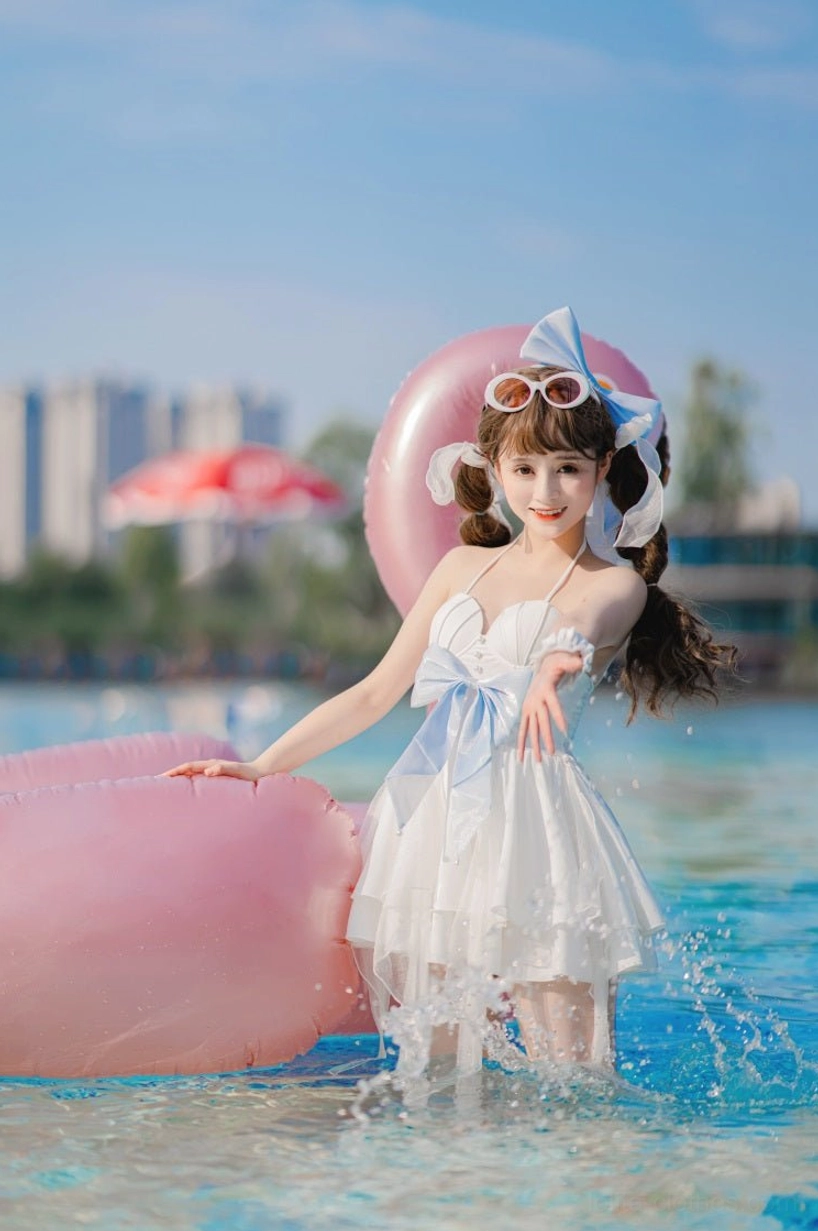 Enchanted mermaid lolita dress three-quarter angle pink flamingo float model 160cm size S matching hair bows frilled shoulder straps short tulle