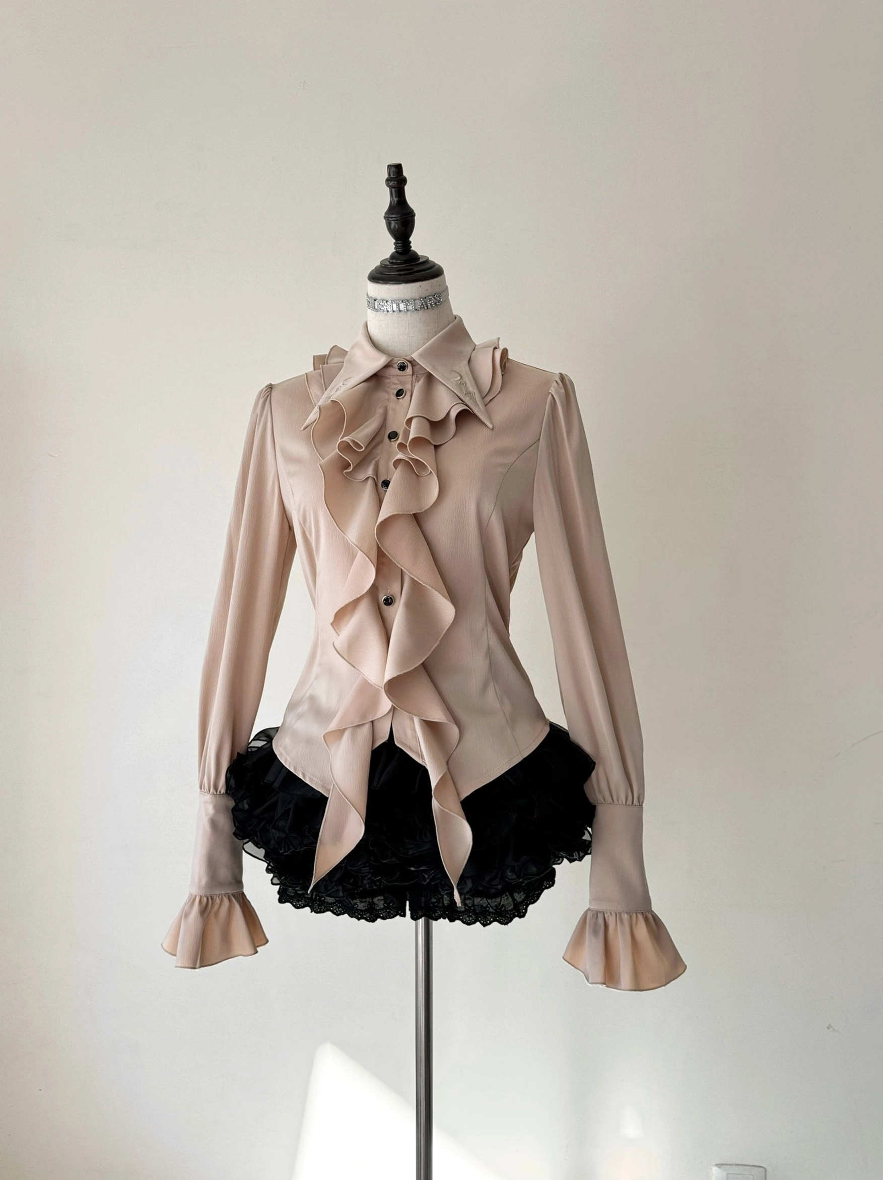 Fallen Moon Rule military lolita with period-accurate accessories, vintage-inspired gloves, jewelry, and coordinating accessories display