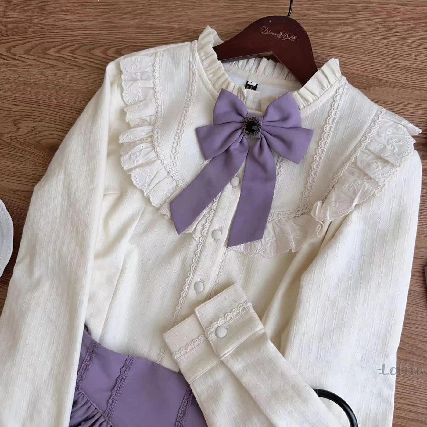 Fleece-lined daily lolita blouse winter styling with thermal regulation soft plush lining cozy seasonal wear