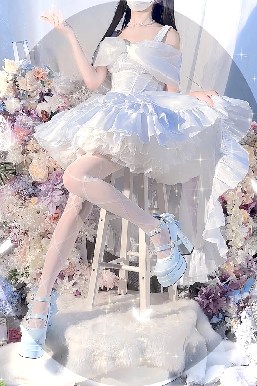 Floating dream lily lolita heels insole comfort feature detail, showing PU cushioning, arch support, and padding for all-day wear during lolita events and activities