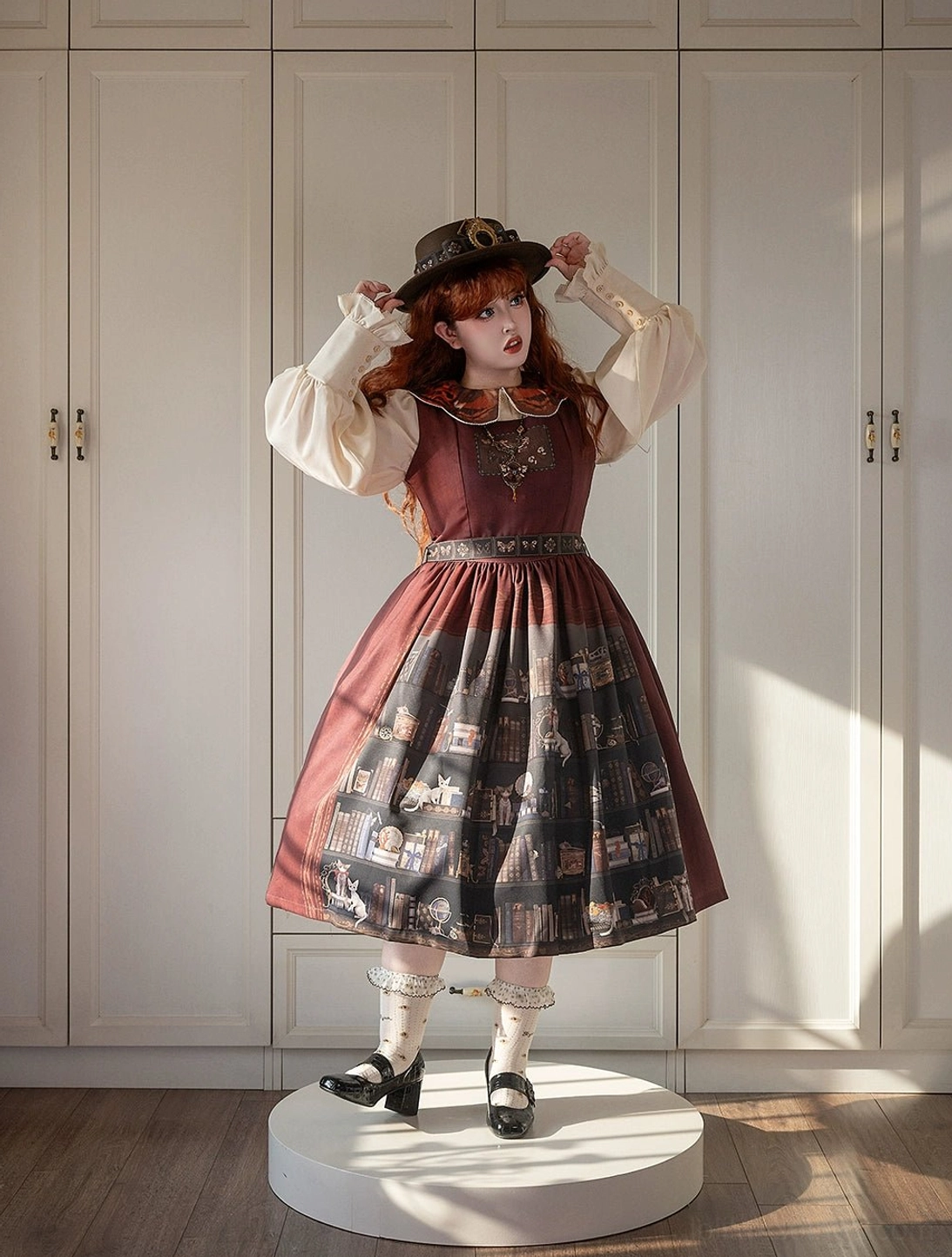 German Bookshelf Lolita jumper skirt two side pockets functional fashion feature detail
