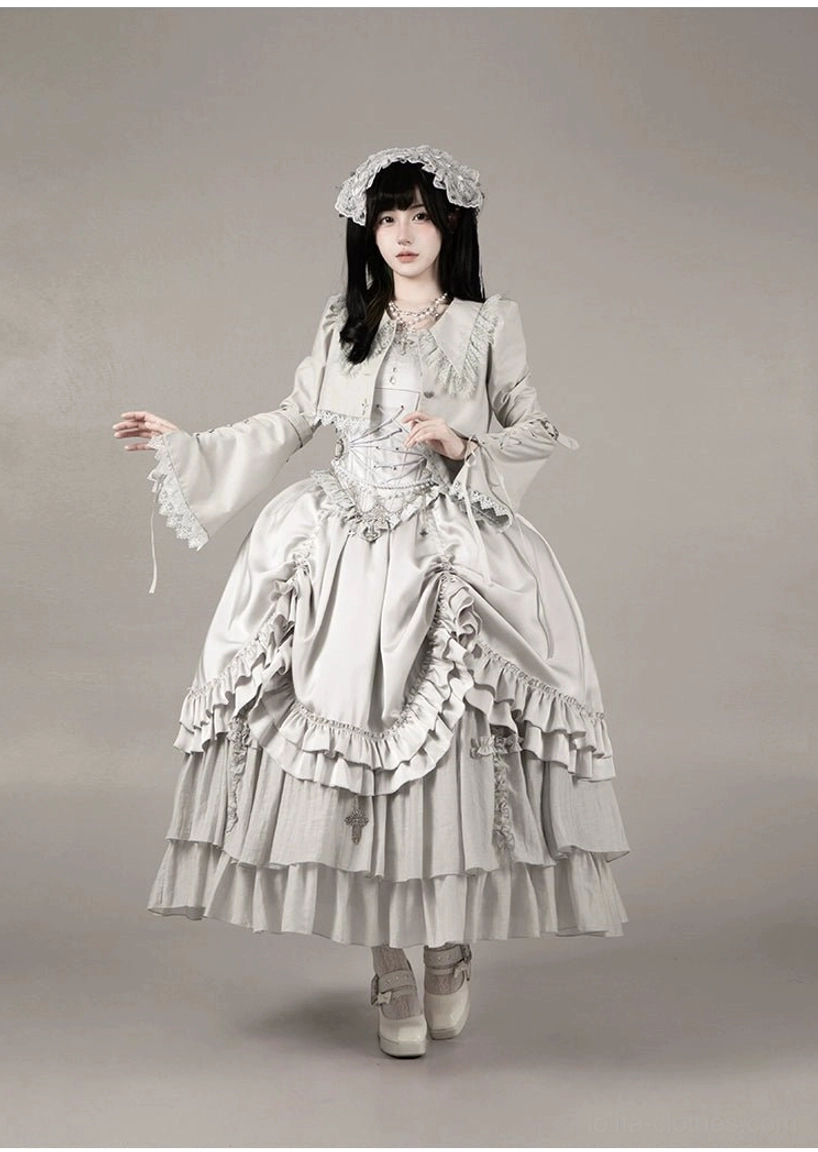 Gothic lolita accessories coordination guide showing veil chain necklace placement aesthetic arrangement