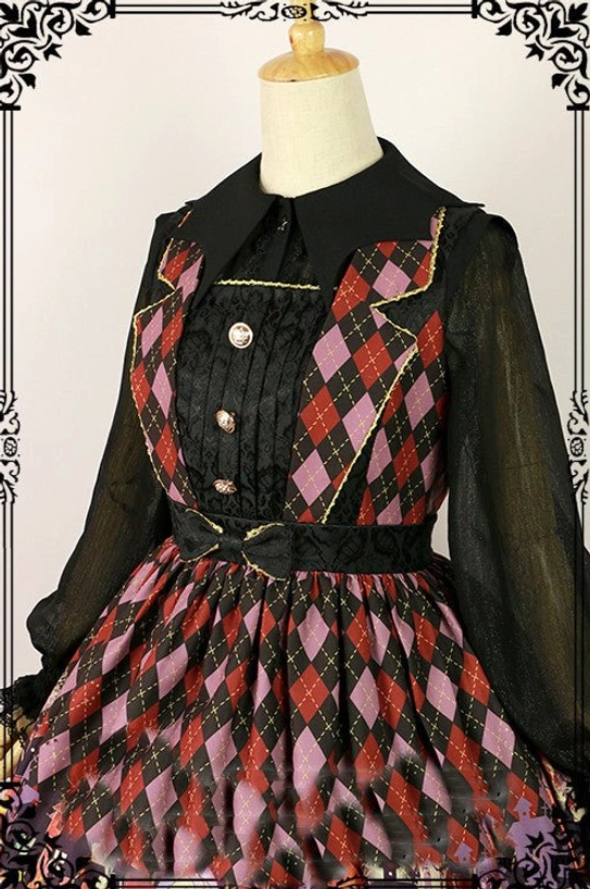 Argyle pattern gothic lolita JSK complete set featuring matching pointed-collar inner blouse, red-black argyle print dress, waist bow belt, front button details on mannequin display