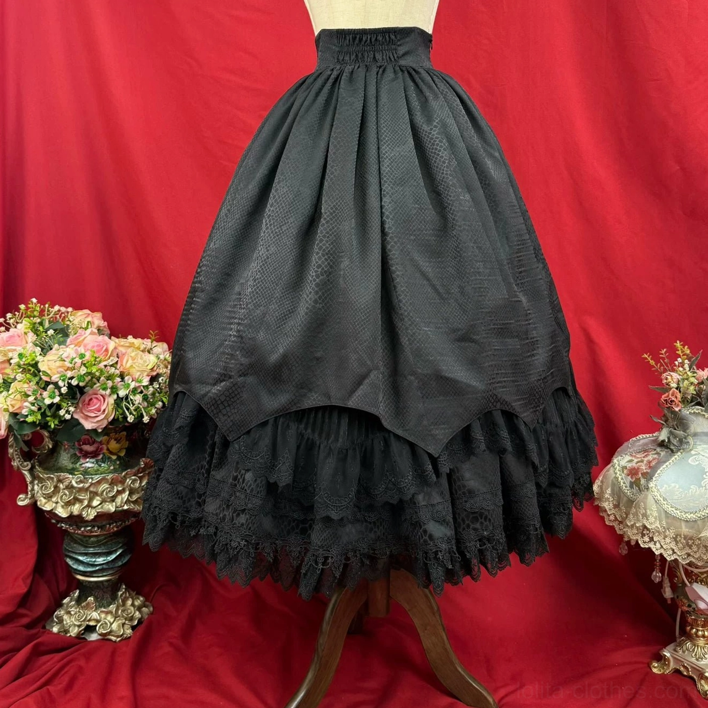 Gothic Lolita blouse sleeve detachable mechanism bell sleeve length options versatile wearing