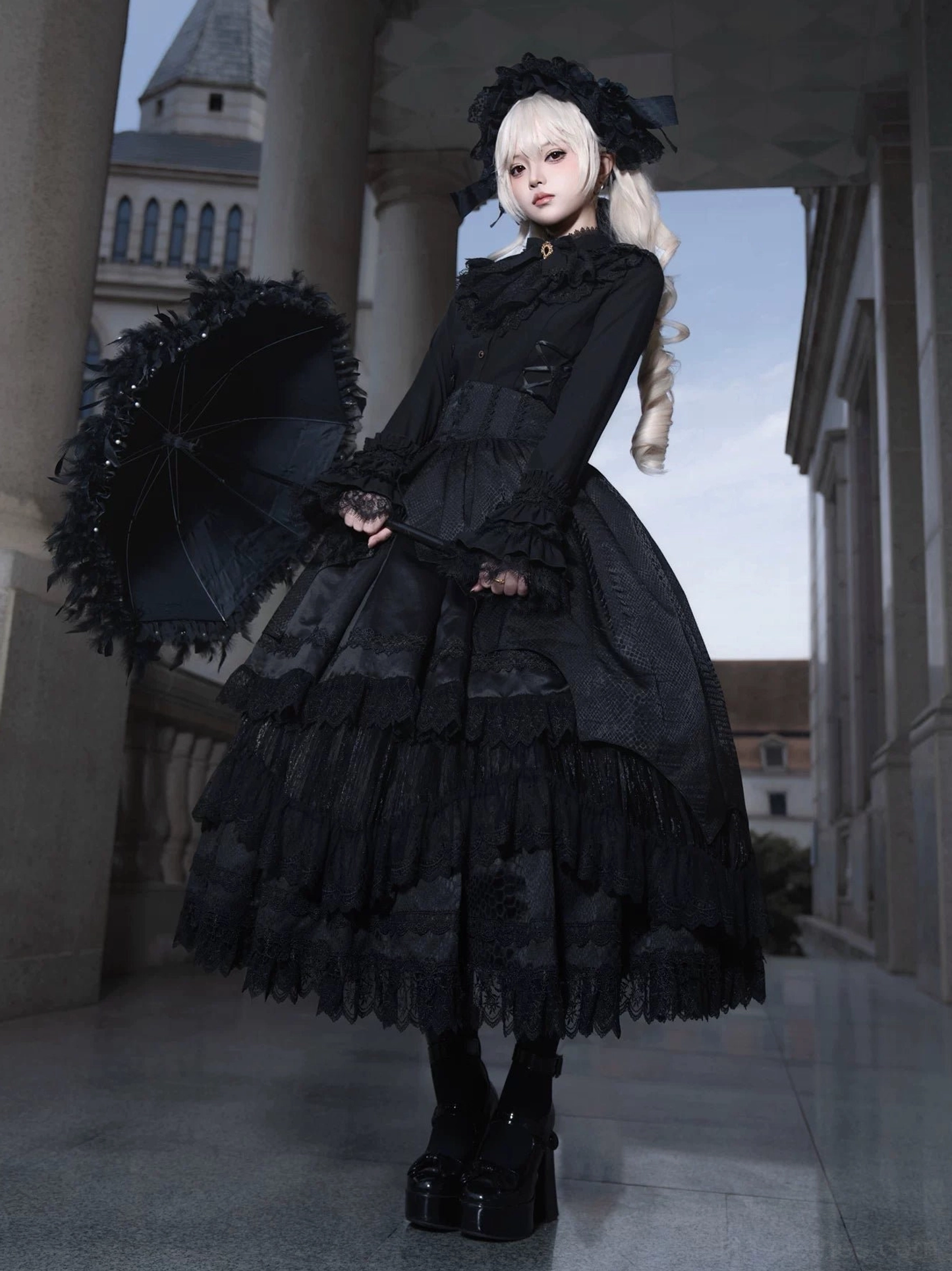 Gothic Lolita blouse hand-sewn button reinforcement handmade construction artisanal quality