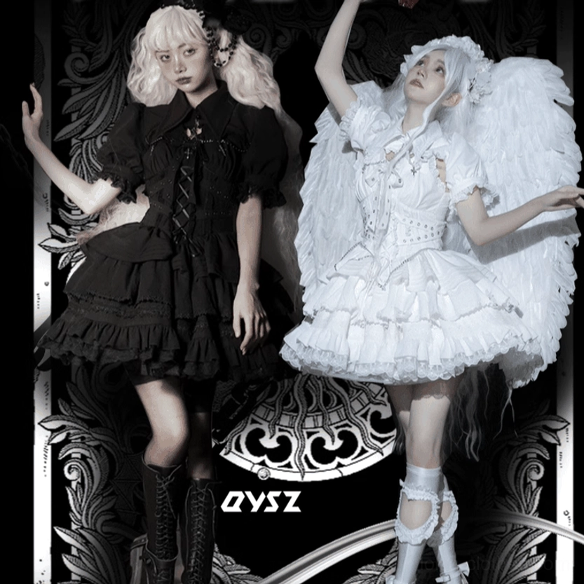 Gothic lolita bubble sleeve bolero styled with coordinate complete outfit accessories inspiration