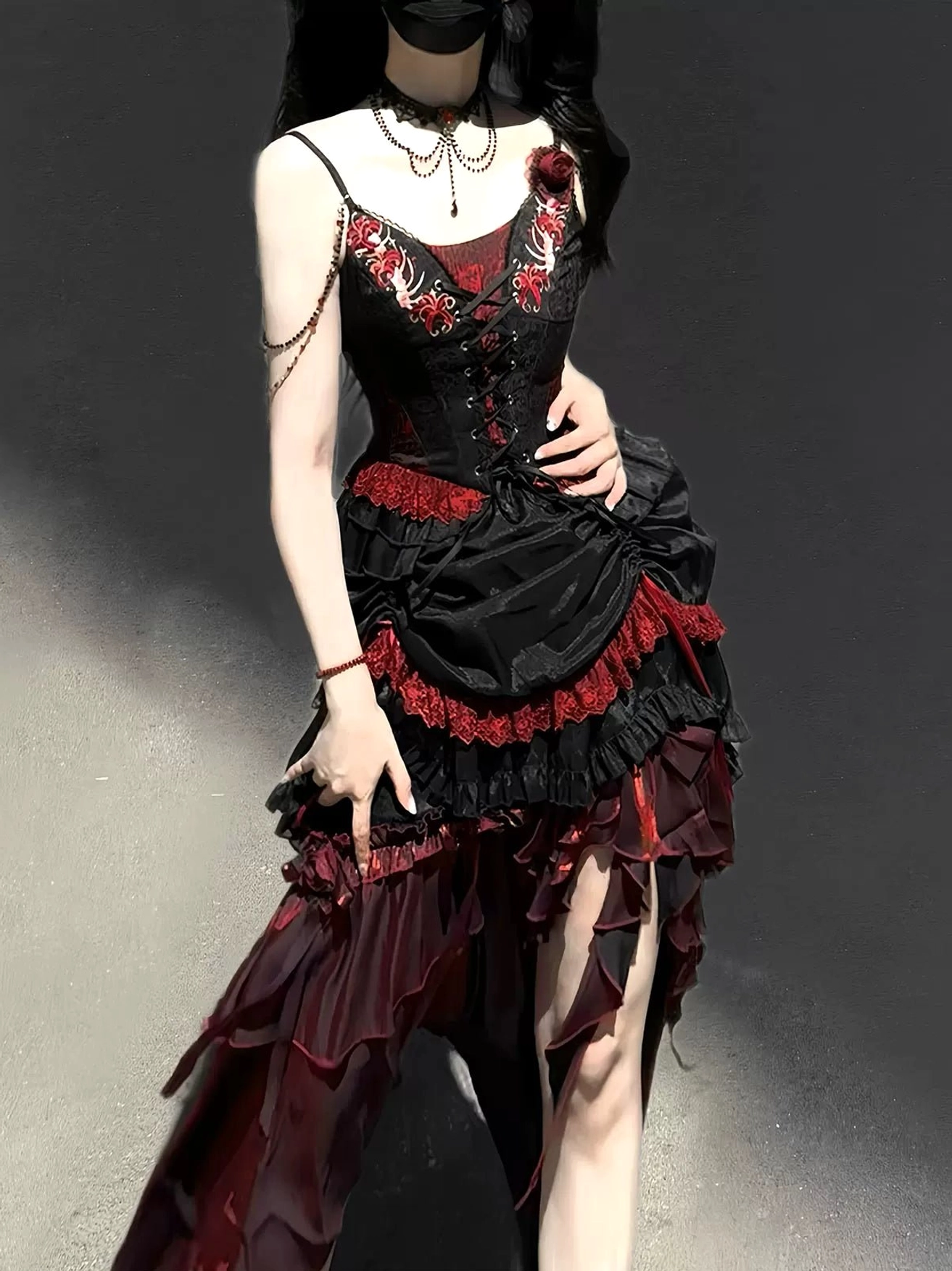 Gothic lolita camisole corset back panel lace-up closure shirring detail back view construction