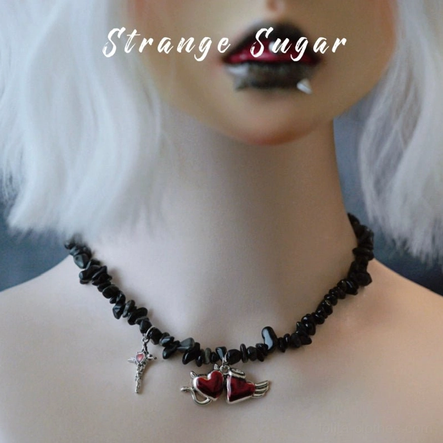 Demon twin heart pendant obsidian gothic lolita choker dual-natured forbidden love romantic darkness aesthetic