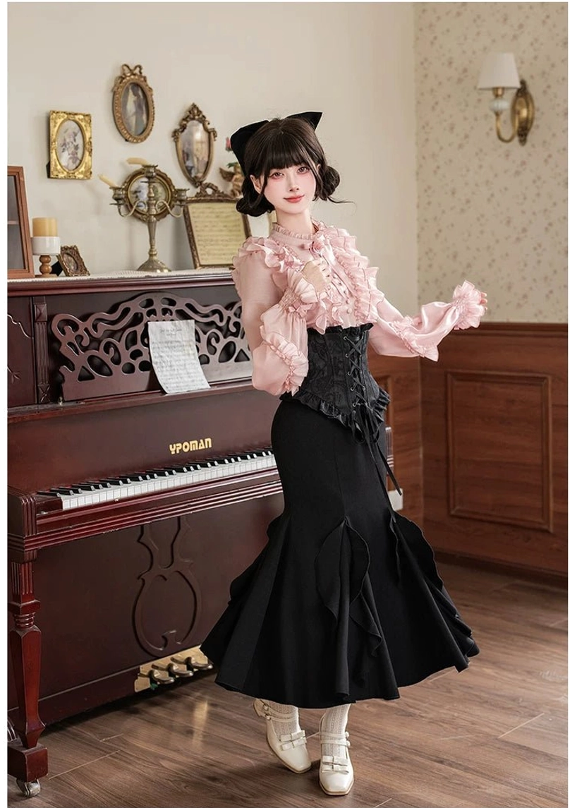 Gothic Lolita corset mermaid skirt waist and torso boning lace-up front shirring detail professional construction
