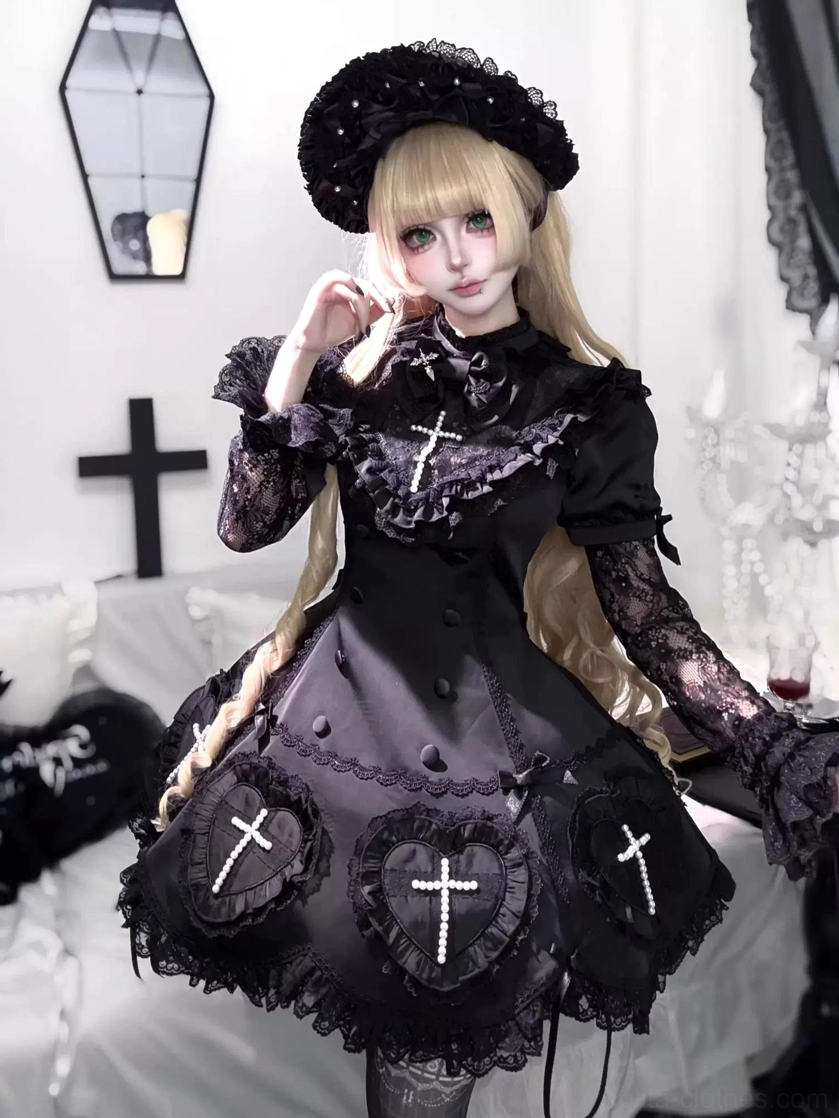 Gothic Lolita OP dress air drying storage guide shade drying padded hanger long-term preservation technique