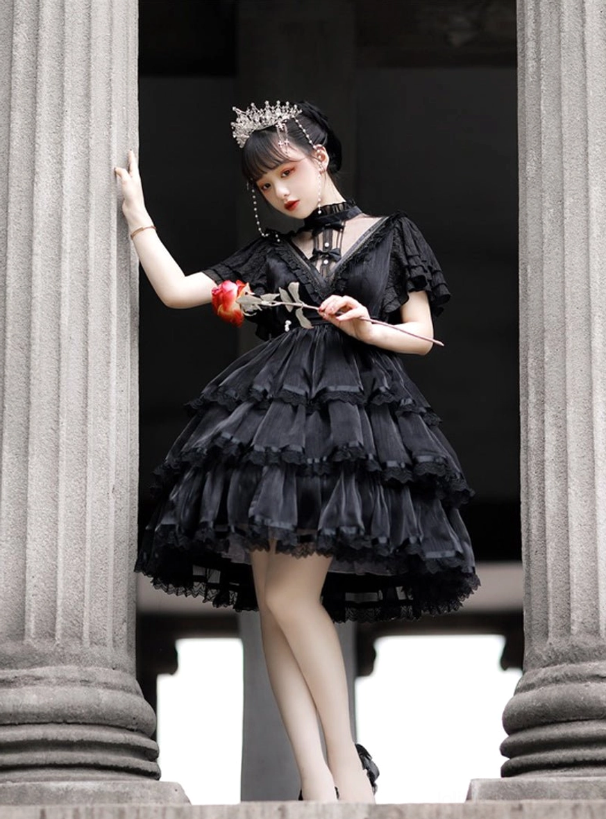 midnight castle gothic lolita one-piece dress styling coordination accessories guide